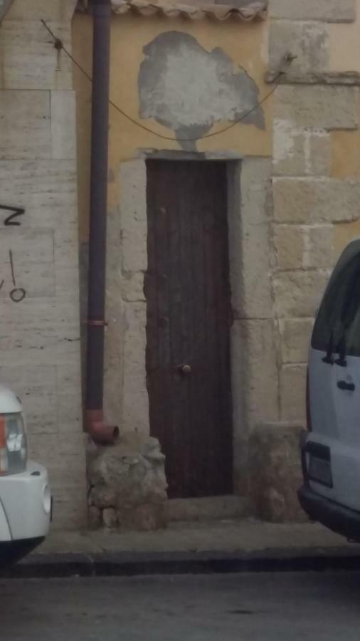 Apartamento La Casa Dei Gatti Syracuse Exterior foto
